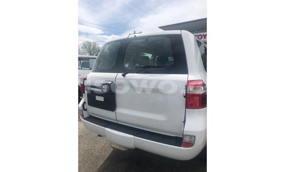 Ra Imported Toyota Land Cruiser Black Ọkọ̀ in Import - Dubai ni Benin Ra Imported Toyota Land Cruiser Black Ọkọ̀ in Import - Dubai ni Benin
