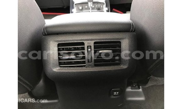 Acheter Import Voiture Mercedes-Benz 250 Blanc à Import - Dubai, Benin Acheter Import Voiture Mercedes-Benz 250 Blanc à Import - Dubai, Benin