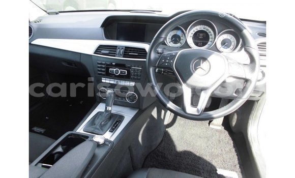 Buy Import Mercedes-Benz 190 White Car in Import - Dubai in Benign Buy Import Mercedes-Benz 190 White Car in Import - Dubai in Benign