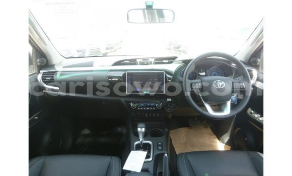 Sayi Imported Toyota Hilux Black Mota in Import - Dubai a Benin Sayi Imported Toyota Hilux Black Mota in Import - Dubai a Benin