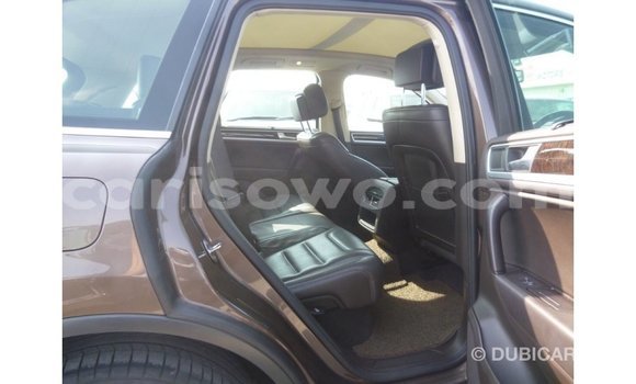 Sayi Imported Volkswagen Touareg Brown Mota in Import - Dubai a Benin Sayi Imported Volkswagen Touareg Brown Mota in Import - Dubai a Benin