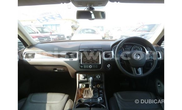 Sayi Imported Volkswagen Touareg Brown Mota in Import - Dubai a Benin Sayi Imported Volkswagen Touareg Brown Mota in Import - Dubai a Benin