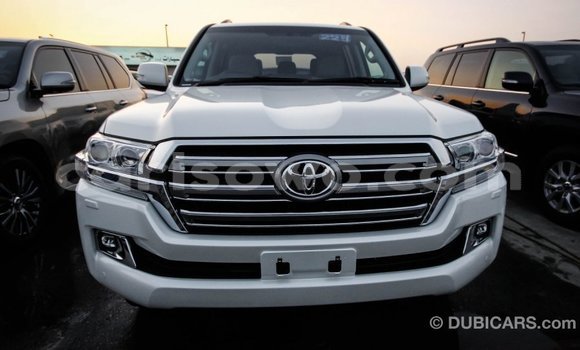 Buy Import Toyota Land Cruiser White Car in Import - Dubai in Benign Buy Import Toyota Land Cruiser White Car in Import - Dubai in Benign