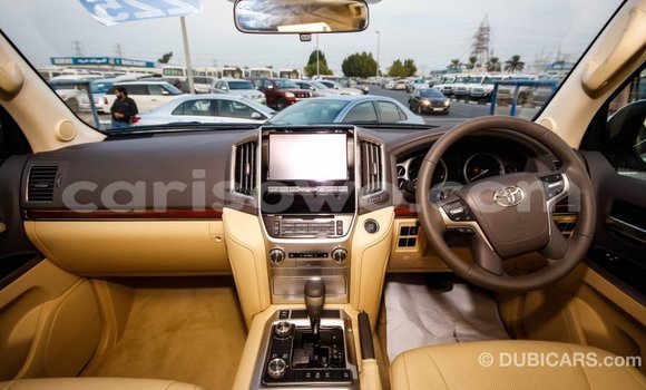 Buy Import Toyota Land Cruiser White Car in Import - Dubai in Benign Buy Import Toyota Land Cruiser White Car in Import - Dubai in Benign