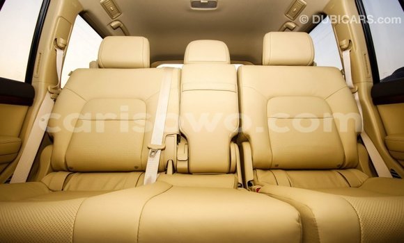 Buy Import Toyota Land Cruiser White Car in Import - Dubai in Benign Buy Import Toyota Land Cruiser White Car in Import - Dubai in Benign