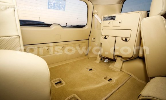 Buy Import Toyota Land Cruiser White Car in Import - Dubai in Benign Buy Import Toyota Land Cruiser White Car in Import - Dubai in Benign