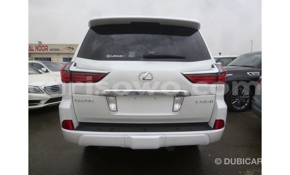 Sayi Imported Lexus LX White Mota in Import - Dubai a Benin Sayi Imported Lexus LX White Mota in Import - Dubai a Benin