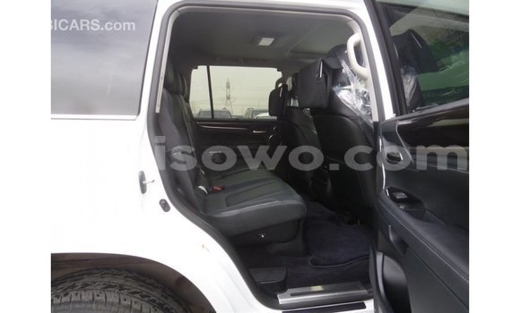 Sayi Imported Lexus LX White Mota in Import - Dubai a Benin Sayi Imported Lexus LX White Mota in Import - Dubai a Benin