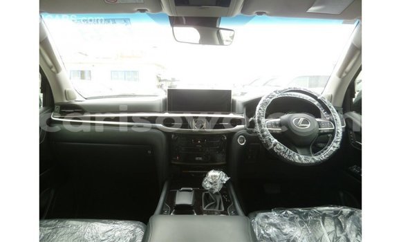 Sayi Imported Lexus LX White Mota in Import - Dubai a Benin Sayi Imported Lexus LX White Mota in Import - Dubai a Benin