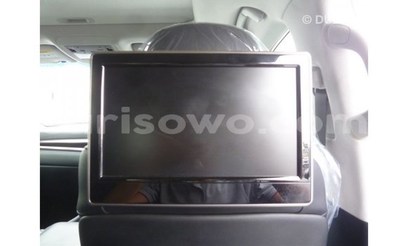 Sayi Imported Lexus LX White Mota in Import - Dubai a Benin Sayi Imported Lexus LX White Mota in Import - Dubai a Benin