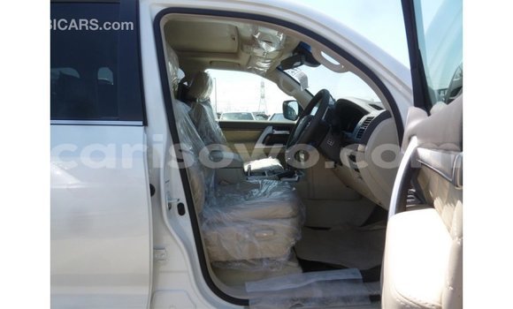 Ra Imported Toyota Land Cruiser funfun Ọkọ̀ in Import - Dubai ni Benin Ra Imported Toyota Land Cruiser funfun Ọkọ̀ in Import - Dubai ni Benin