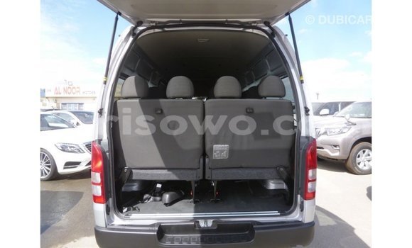 Sayi Imported Toyota Hiace Sauran Mota in Import - Dubai a Benin Sayi Imported Toyota Hiace Sauran Mota in Import - Dubai a Benin