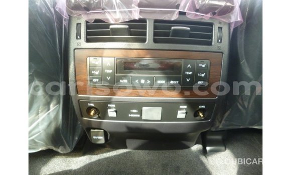 Sayi Imported Toyota Land Cruiser Sauran Mota in Import - Dubai a Benin Sayi Imported Toyota Land Cruiser Sauran Mota in Import - Dubai a Benin