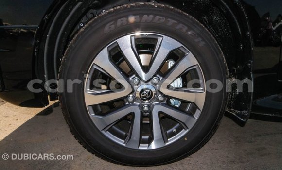 Sayi Imported Toyota Land Cruiser Black Mota in Import - Dubai a Benin Sayi Imported Toyota Land Cruiser Black Mota in Import - Dubai a Benin