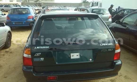 Acheter Occasion Voiture Mitsubishi Lancer Vert à Porto Novo, Benin Acheter Occasion Voiture Mitsubishi Lancer Vert à Porto Novo, Benin