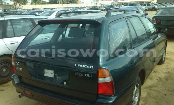 Acheter Occasion Voiture Mitsubishi Lancer Vert à Porto Novo, Benin Acheter Occasion Voiture Mitsubishi Lancer Vert à Porto Novo, Benin