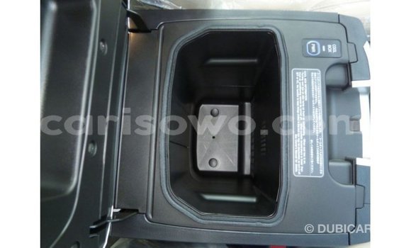 Acheter Import Voiture Toyota Land Cruiser Noir à Import - Dubai, Benin Acheter Import Voiture Toyota Land Cruiser Noir à Import - Dubai, Benin