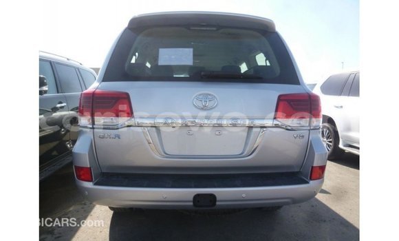 Buy Import Toyota Land Cruiser Other Car in Import - Dubai in Benign Buy Import Toyota Land Cruiser Other Car in Import - Dubai in Benign
