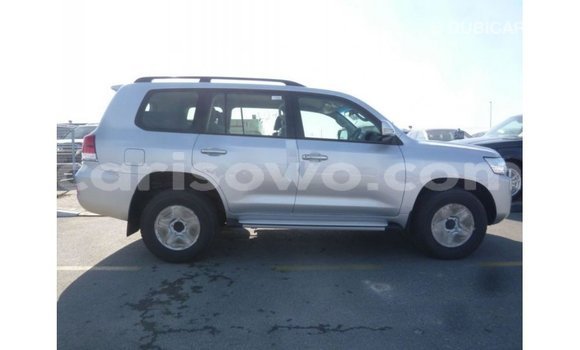 Buy Import Toyota Land Cruiser Other Car in Import - Dubai in Benign Buy Import Toyota Land Cruiser Other Car in Import - Dubai in Benign