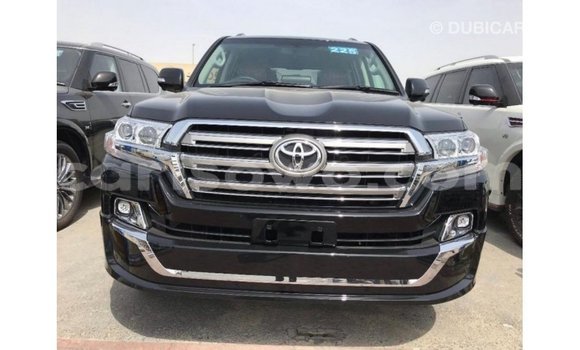 Acheter Import Voiture Toyota Land Cruiser Noir à Import - Dubai, Benin Acheter Import Voiture Toyota Land Cruiser Noir à Import - Dubai, Benin