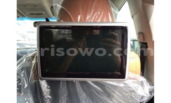 Acheter Import Voiture Toyota Land Cruiser Noir à Import - Dubai, Benin Acheter Import Voiture Toyota Land Cruiser Noir à Import - Dubai, Benin