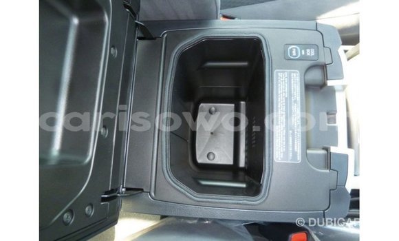 Sayi Imported Toyota Land Cruiser Black Mota in Import - Dubai a Benin Sayi Imported Toyota Land Cruiser Black Mota in Import - Dubai a Benin