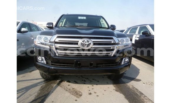 Acheter Import Voiture Toyota Land Cruiser Noir à Import - Dubai, Benin Acheter Import Voiture Toyota Land Cruiser Noir à Import - Dubai, Benin