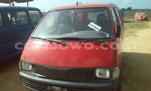 Acheter Occasion Voiture Toyota Echo Rouge à Savalou, Benin Acheter Occasion Voiture Toyota Echo Rouge à Savalou, Benin