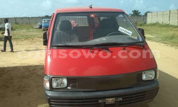 Acheter Occasion Voiture Toyota Echo Rouge à Savalou, Benin Acheter Occasion Voiture Toyota Echo Rouge à Savalou, Benin