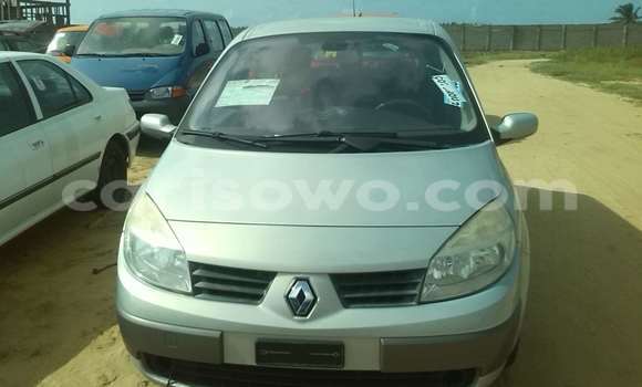 Acheter Occasion Voiture Renault Scenic Gris à Porto Novo, Benin Acheter Occasion Voiture Renault Scenic Gris à Porto Novo, Benin