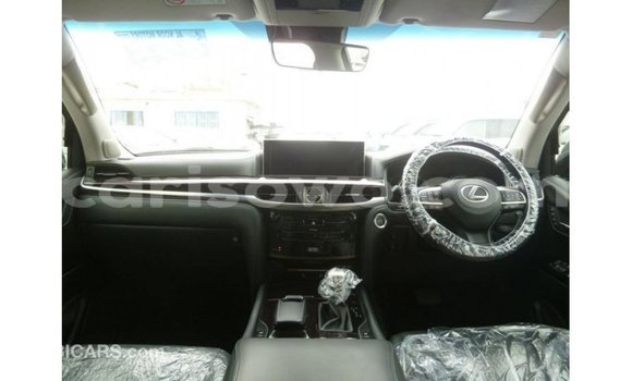 Sayi Imported Lexus LX White Mota in Import - Dubai a Benin Sayi Imported Lexus LX White Mota in Import - Dubai a Benin