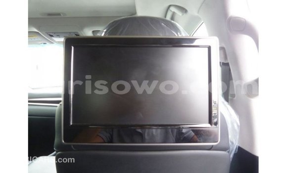 Sayi Imported Lexus LX White Mota in Import - Dubai a Benin Sayi Imported Lexus LX White Mota in Import - Dubai a Benin