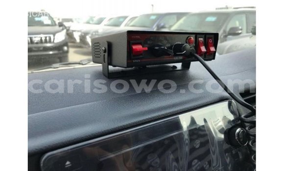 Sayi Imported Toyota Hiace White Mota in Import - Dubai a Benin Sayi Imported Toyota Hiace White Mota in Import - Dubai a Benin