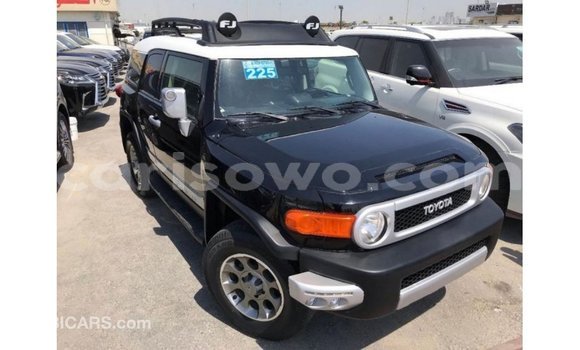 Acheter Import Voiture Toyota FJ Cruiser Noir à Import - Dubai, Benin Acheter Import Voiture Toyota FJ Cruiser Noir à Import - Dubai, Benin