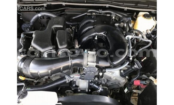 Acheter Import Voiture Toyota FJ Cruiser Noir à Import - Dubai, Benin Acheter Import Voiture Toyota FJ Cruiser Noir à Import - Dubai, Benin