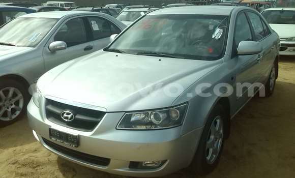Acheter Occasion Voiture Hyundai Sonata Gris à Porto Novo, Benin Acheter Occasion Voiture Hyundai Sonata Gris à Porto Novo, Benin