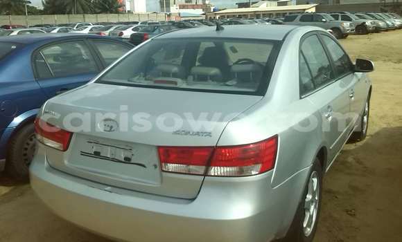 Acheter Occasion Voiture Hyundai Sonata Gris à Porto Novo, Benin Acheter Occasion Voiture Hyundai Sonata Gris à Porto Novo, Benin