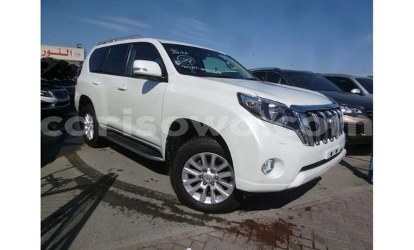 Acheter Import Voiture Toyota Prado Blanc à Import - Dubai, Benin Acheter Import Voiture Toyota Prado Blanc à Import - Dubai, Benin