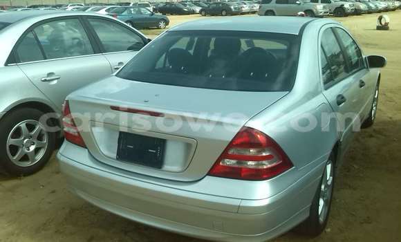 Acheter Occasion Voiture Mercedes-Benz 300–Series Gris à Porto Novo, Benin Acheter Occasion Voiture Mercedes-Benz 300–Series Gris à Porto Novo, Benin
