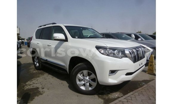 Acheter Import Voiture Toyota Prado Blanc à Import - Dubai, Benin Acheter Import Voiture Toyota Prado Blanc à Import - Dubai, Benin