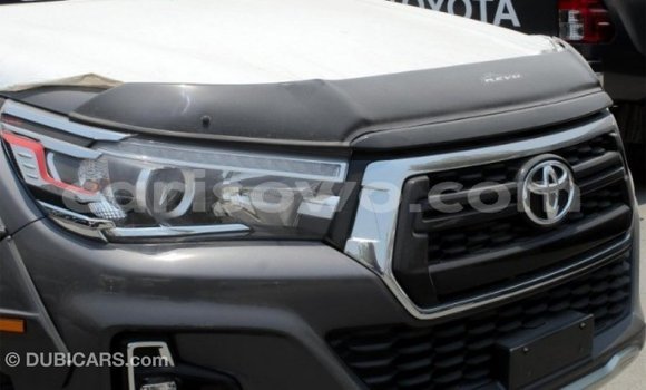 Sayi Imported Toyota Hilux Sauran Mota in Import - Dubai a Benin Sayi Imported Toyota Hilux Sauran Mota in Import - Dubai a Benin