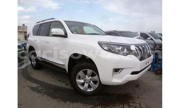 Acheter Import Voiture Toyota Prado Blanc à Import - Dubai, Benin Acheter Import Voiture Toyota Prado Blanc à Import - Dubai, Benin
