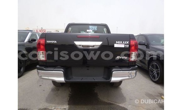 Acheter Import Voiture Toyota Hilux Noir à Import - Dubai, Benin Acheter Import Voiture Toyota Hilux Noir à Import - Dubai, Benin