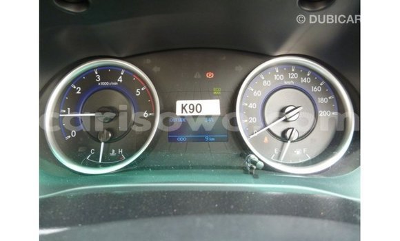 Acheter Import Voiture Toyota Hilux Noir à Import - Dubai, Benin Acheter Import Voiture Toyota Hilux Noir à Import - Dubai, Benin