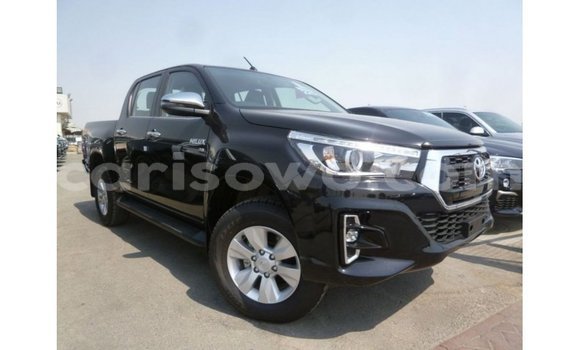 Sayi Imported Toyota Hilux Black Mota in Import - Dubai a Benin Sayi Imported Toyota Hilux Black Mota in Import - Dubai a Benin