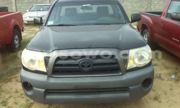 Acheter Occasion Voiture Toyota Tacoma Noir à Porto Novo, Benin Acheter Occasion Voiture Toyota Tacoma Noir à Porto Novo, Benin