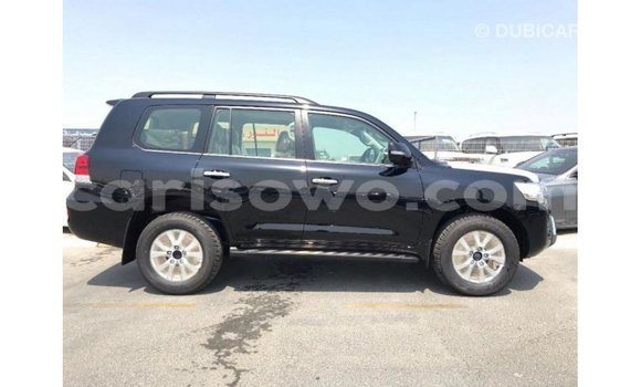 Sayi Imported Toyota Land Cruiser Black Mota in Import - Dubai a Benin Sayi Imported Toyota Land Cruiser Black Mota in Import - Dubai a Benin