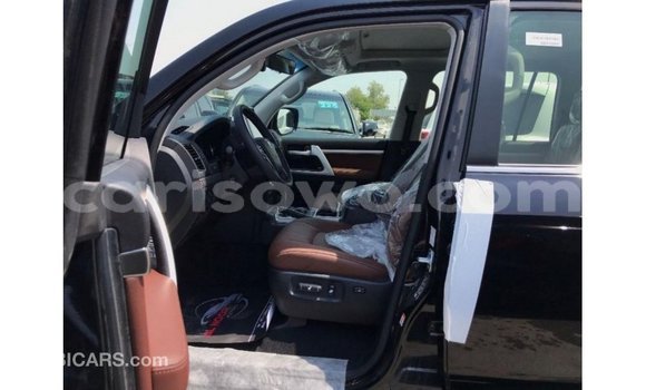 Sayi Imported Toyota Land Cruiser Black Mota in Import - Dubai a Benin Sayi Imported Toyota Land Cruiser Black Mota in Import - Dubai a Benin