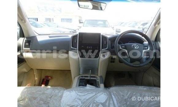 Buy Import Toyota Land Cruiser White Car in Import - Dubai in Benign Buy Import Toyota Land Cruiser White Car in Import - Dubai in Benign