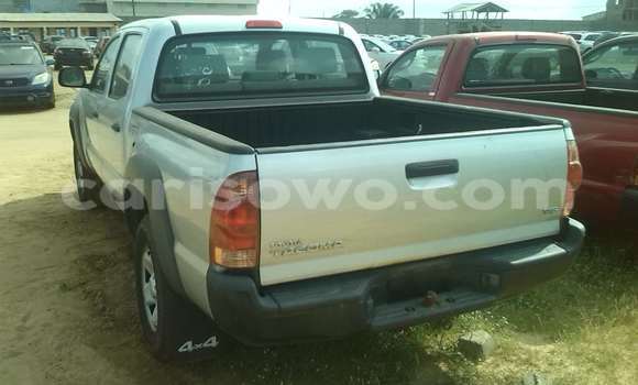 Acheter Occasion Voiture Toyota Tacoma Gris à Porto Novo, Benin Acheter Occasion Voiture Toyota Tacoma Gris à Porto Novo, Benin